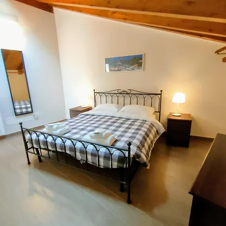 Livia - L'opera Group *