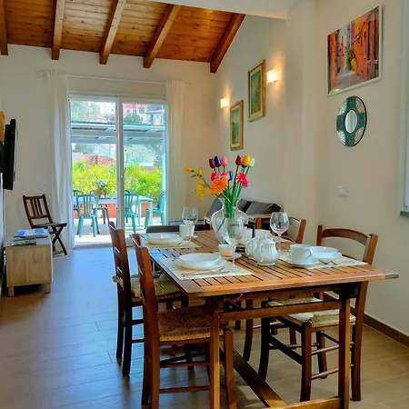 ヴィラ Livia - L'opera Group ラ・スペツィア