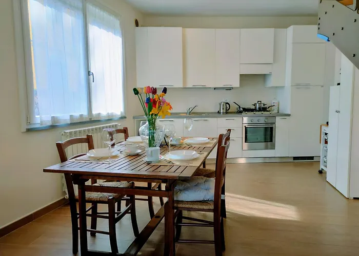 Livia - L'opera Group ヴィラ ラ・スペツィア